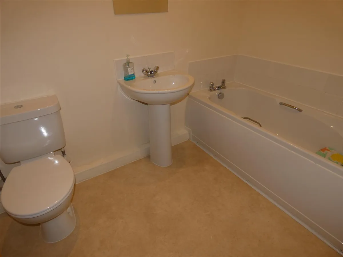 14 Castle Green Cottingham