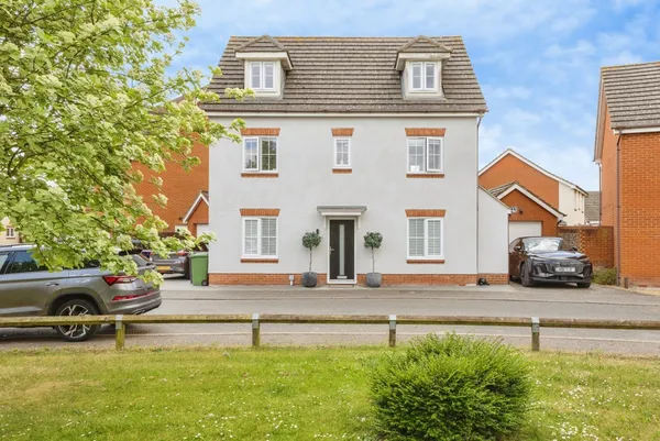 Cygnet Close, Attleborough, NR17