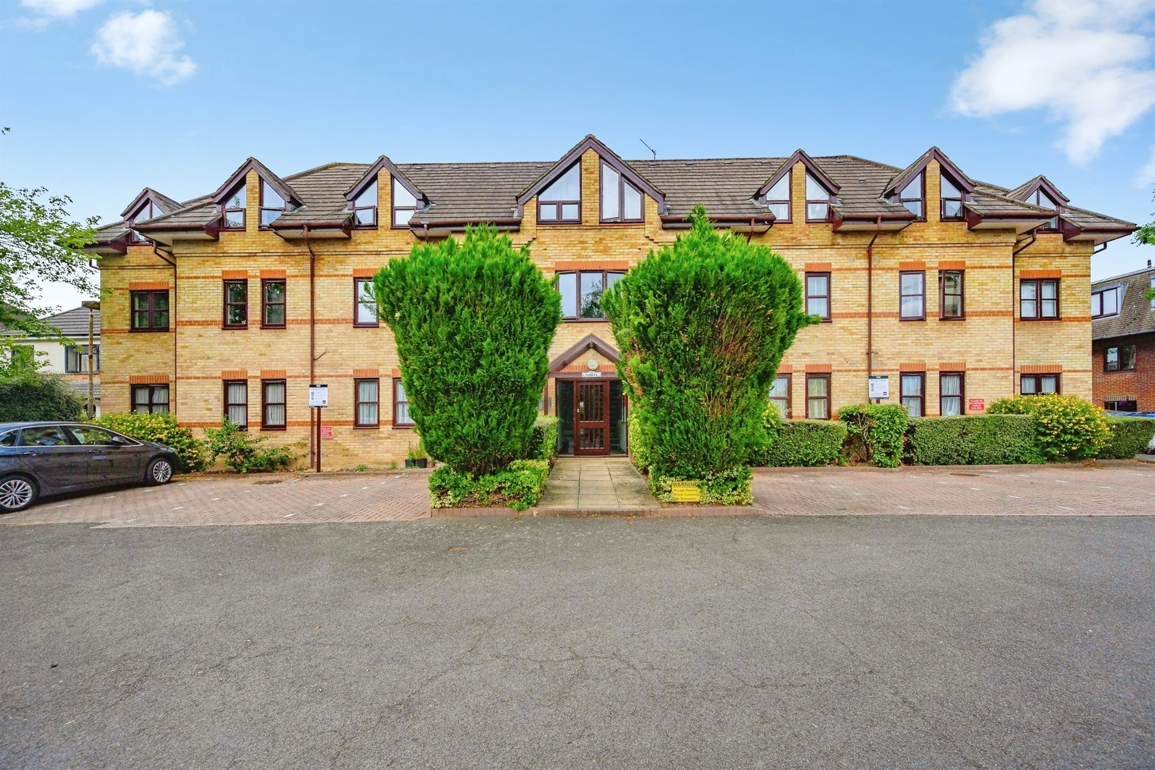 Property photo 0