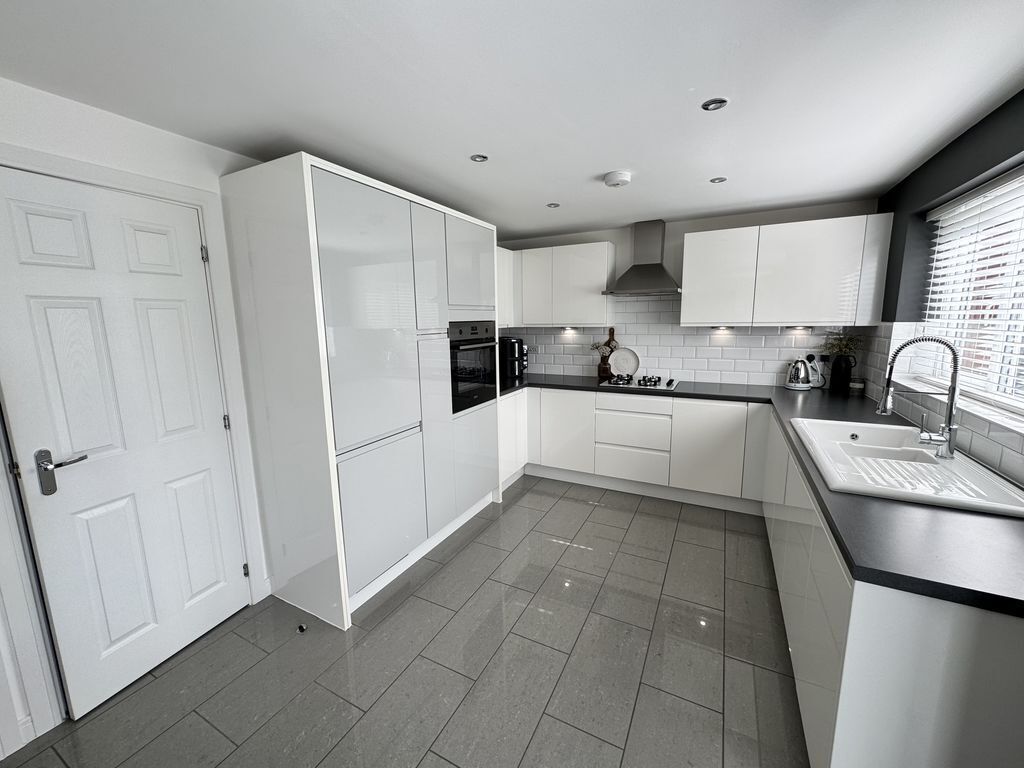 Skeggles Close, Nuneaton Image 3