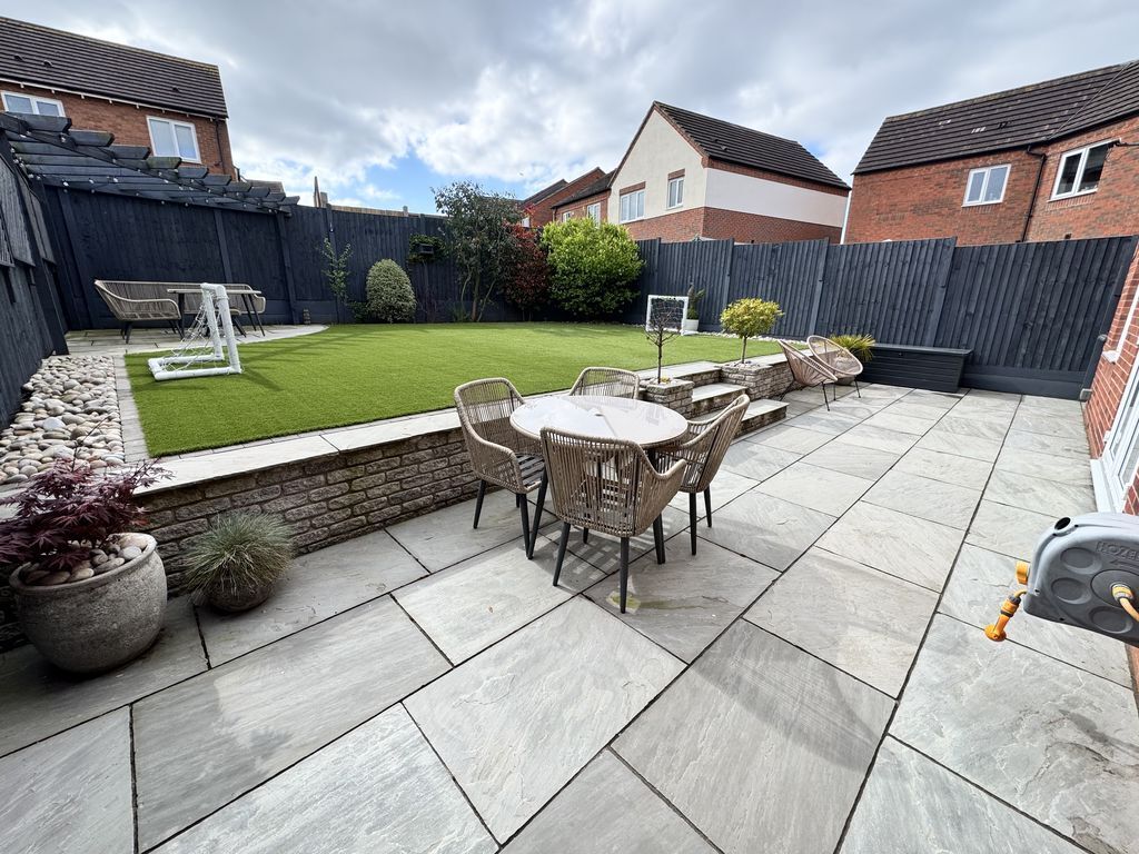 Skeggles Close, Nuneaton Image 18