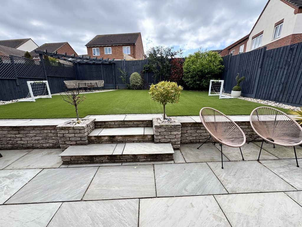 Skeggles Close, Nuneaton Image 19