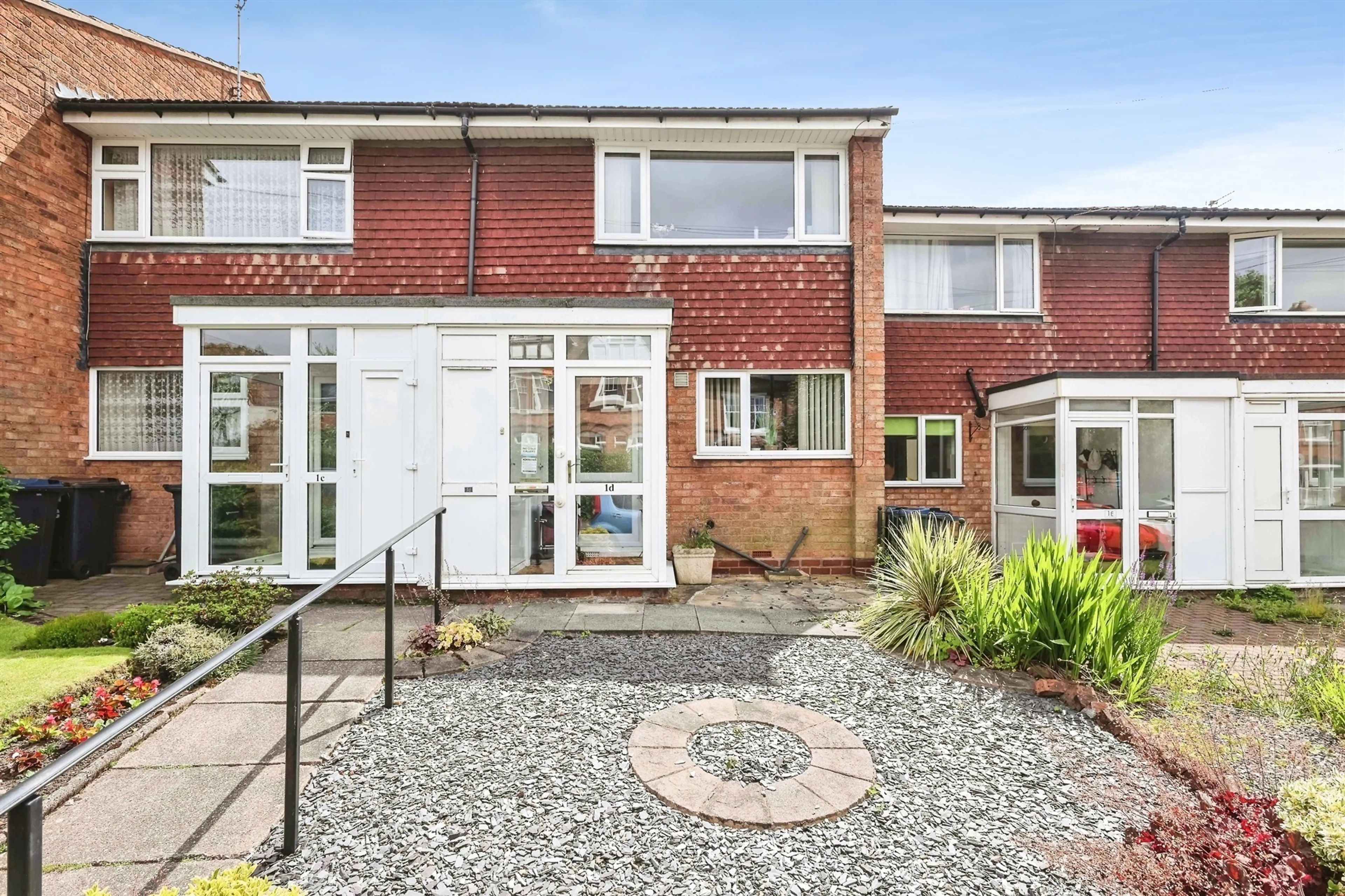 Property photo 0