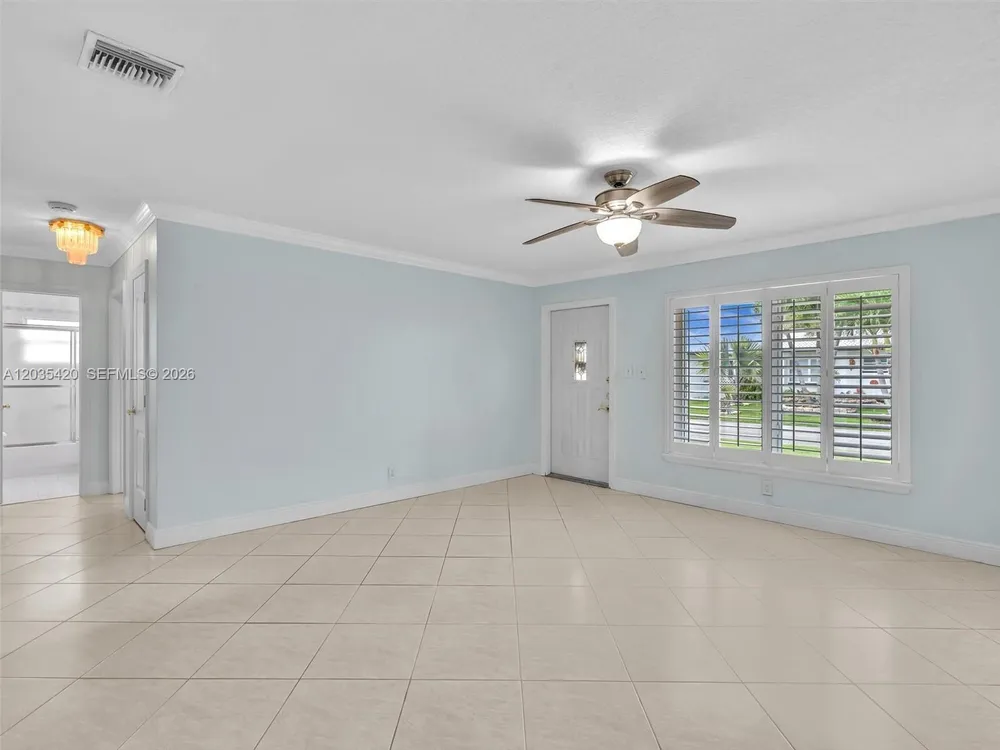 8511 NW 59th Ct, Tamarac, FL 33321