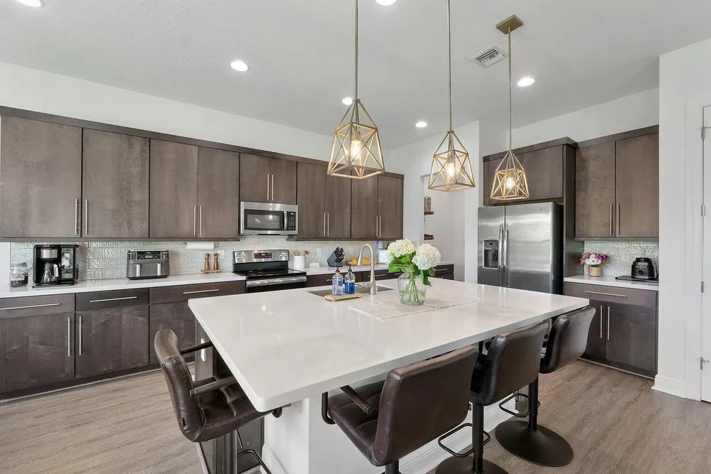 9013 NW 39th St, Coral Springs, FL 33065