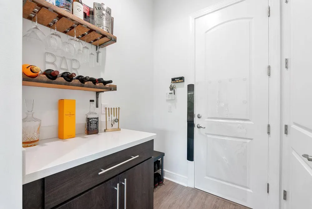 9013 NW 39th St, Coral Springs, FL 33065