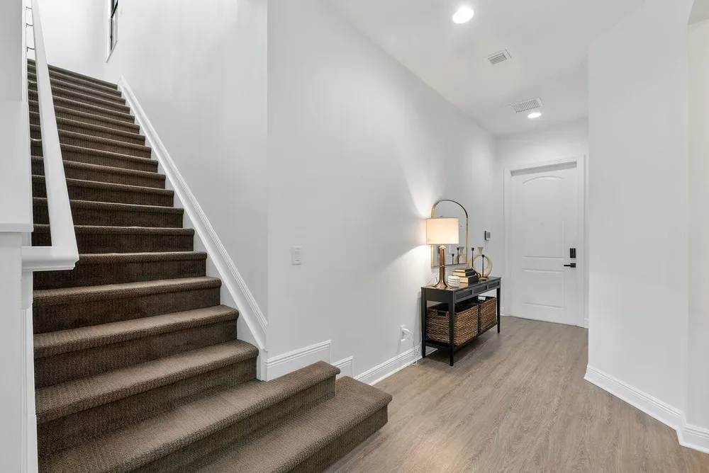 9013 NW 39th St, Coral Springs, FL 33065