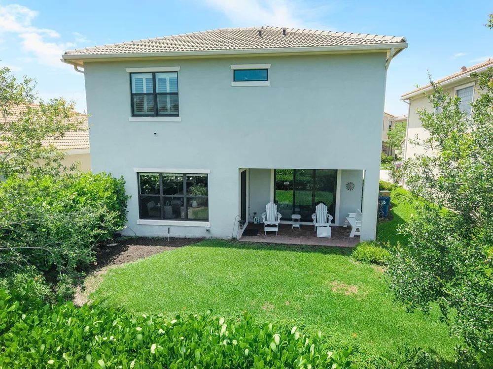 9013 NW 39th St, Coral Springs, FL 33065