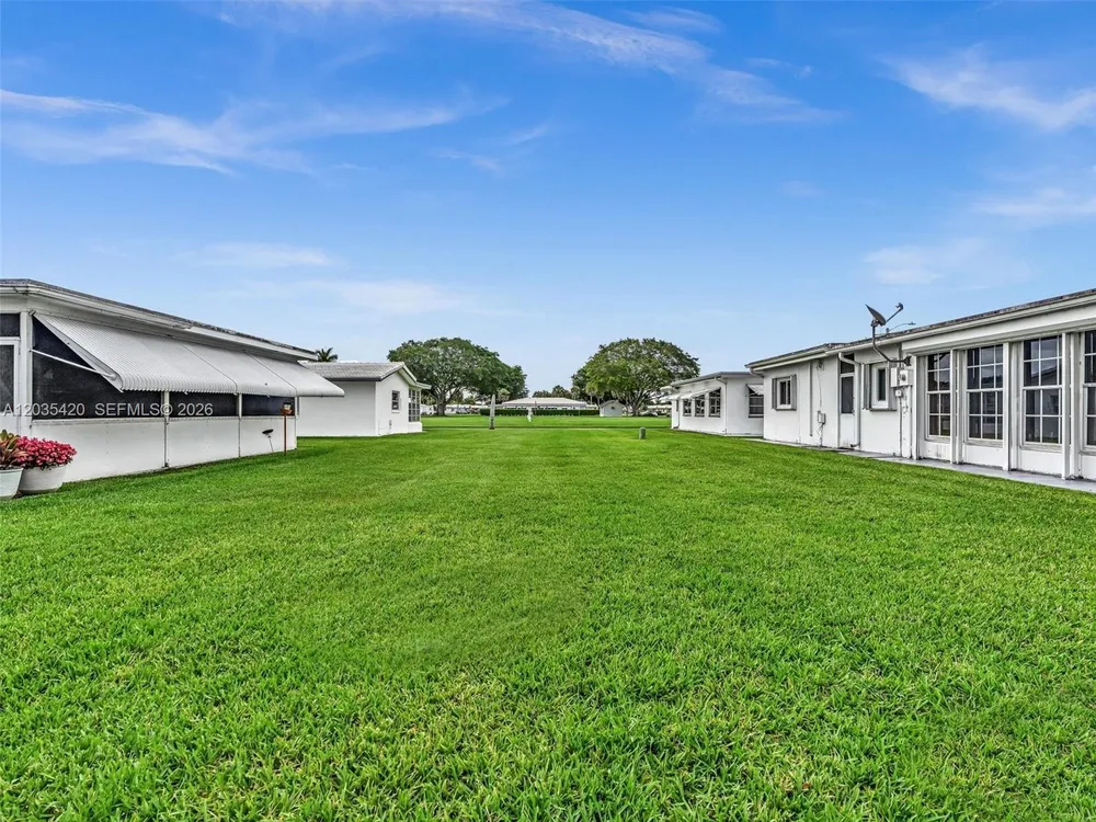 8511 NW 59th Ct, Tamarac, FL 33321