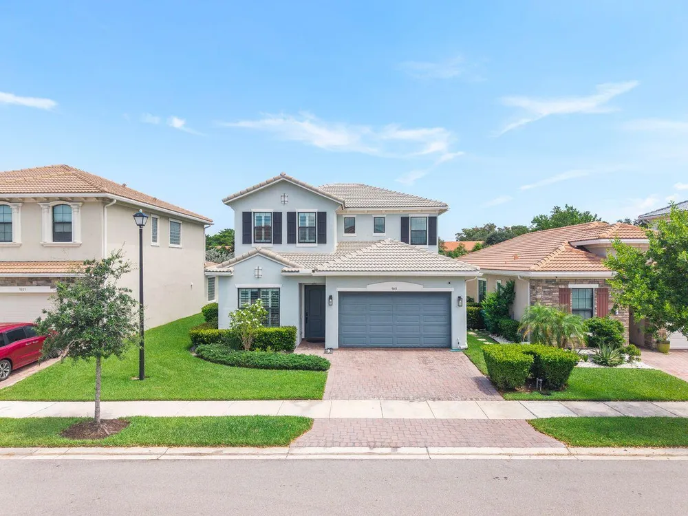 9013 NW 39th St, Coral Springs, FL 33065