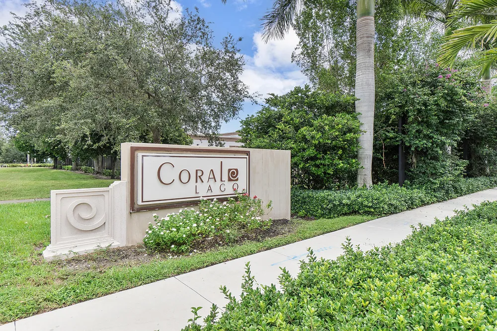 9013 NW 39th St, Coral Springs, FL 33065