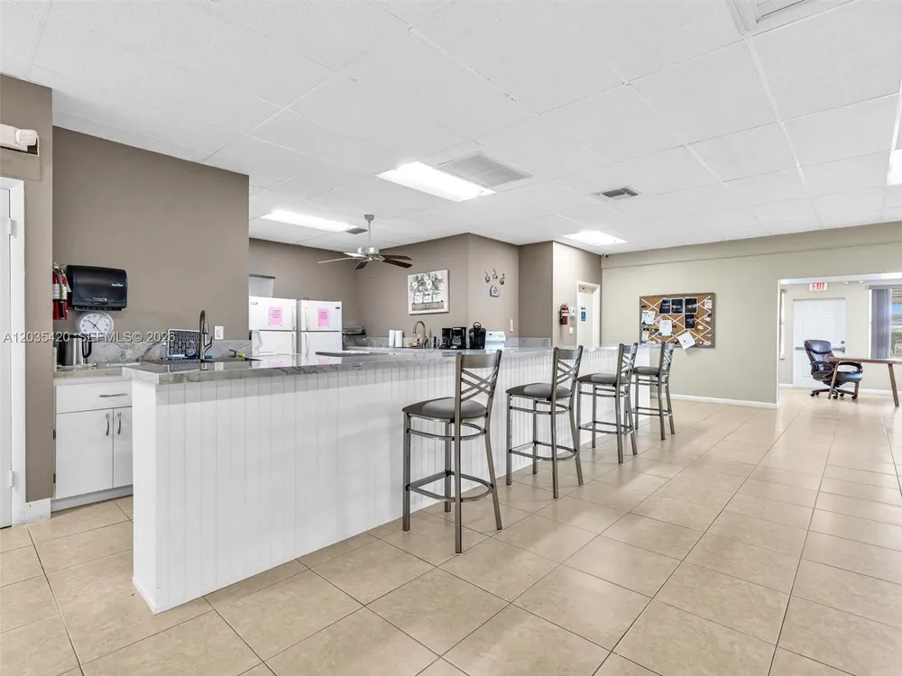 8511 NW 59th Ct, Tamarac, FL 33321