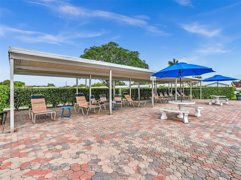 8511 NW 59th Ct, Tamarac, FL 33321