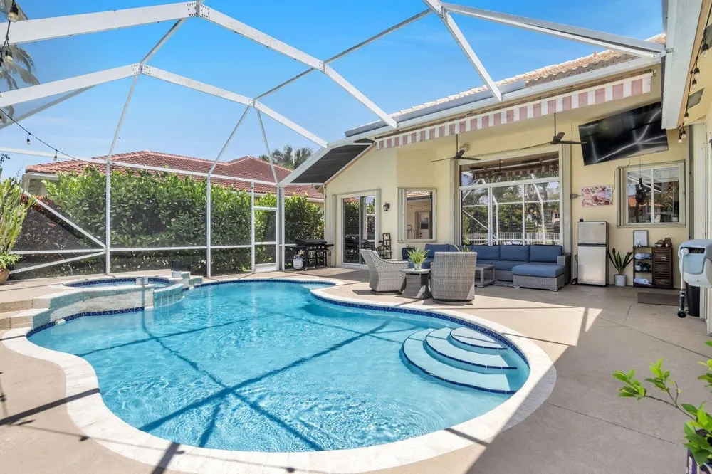5031 Mallards Ct, Coconut Creek, FL 33073