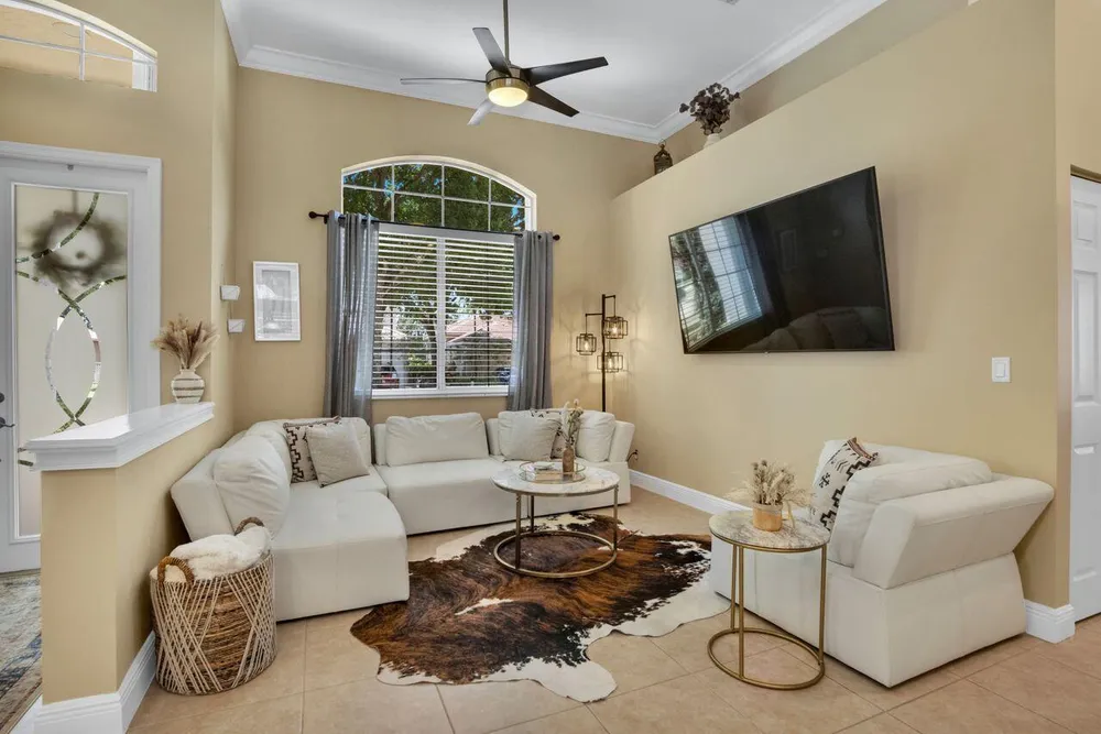5031 Mallards Ct, Coconut Creek, FL 33073