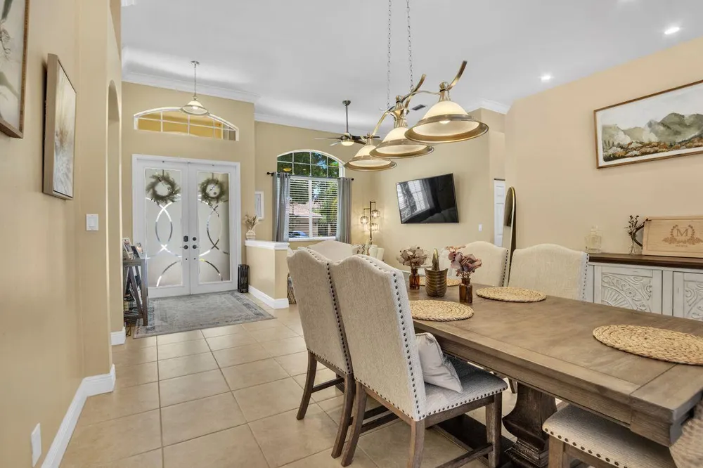 5031 Mallards Ct, Coconut Creek, FL 33073