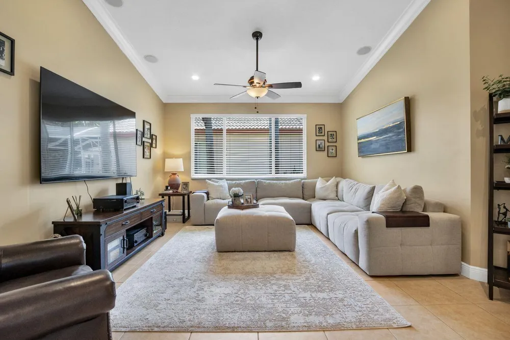 5031 Mallards Ct, Coconut Creek, FL 33073