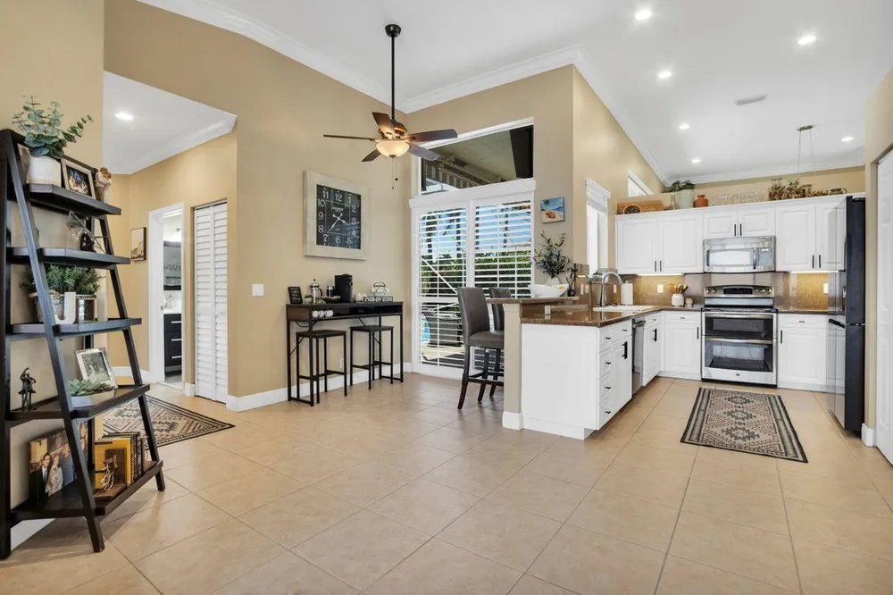 5031 Mallards Ct, Coconut Creek, FL 33073