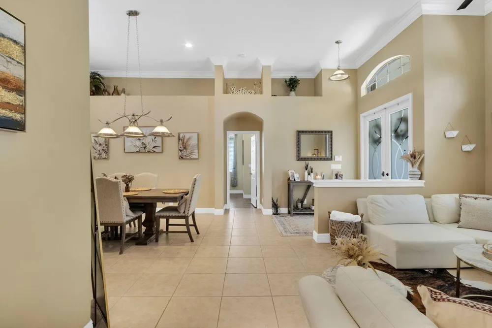 5031 Mallards Ct, Coconut Creek, FL 33073