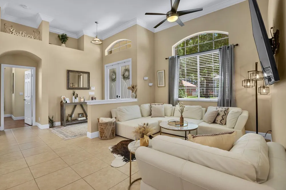 5031 Mallards Ct, Coconut Creek, FL 33073