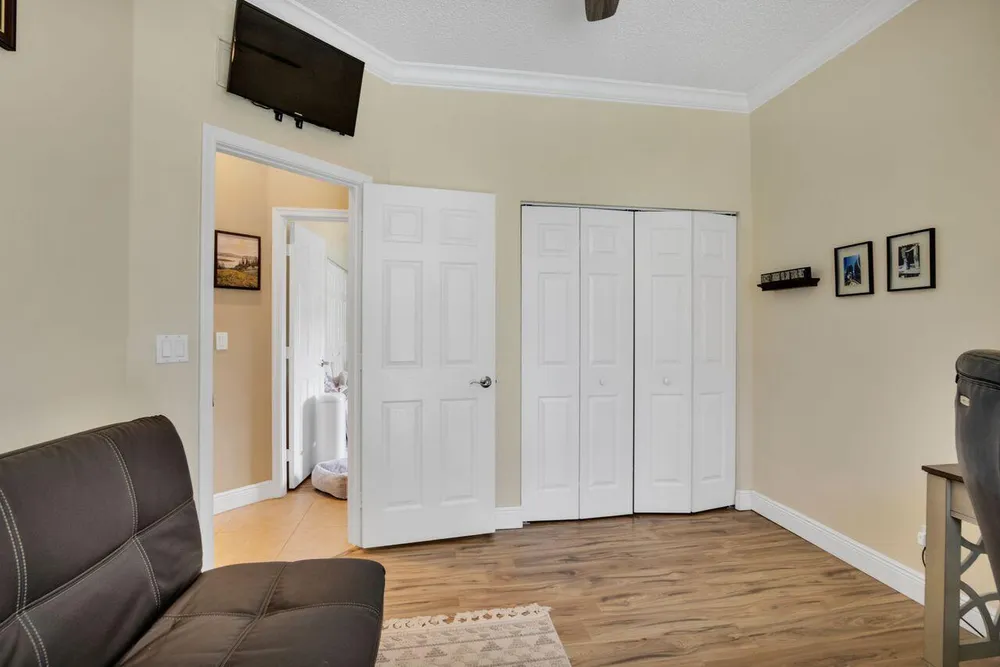 5031 Mallards Ct, Coconut Creek, FL 33073