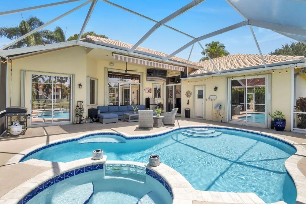 5031 Mallards Ct, Coconut Creek, FL 33073