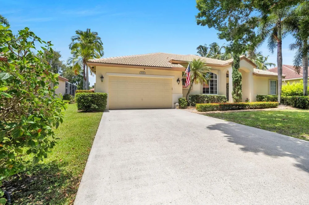 5031 Mallards Ct, Coconut Creek, FL 33073