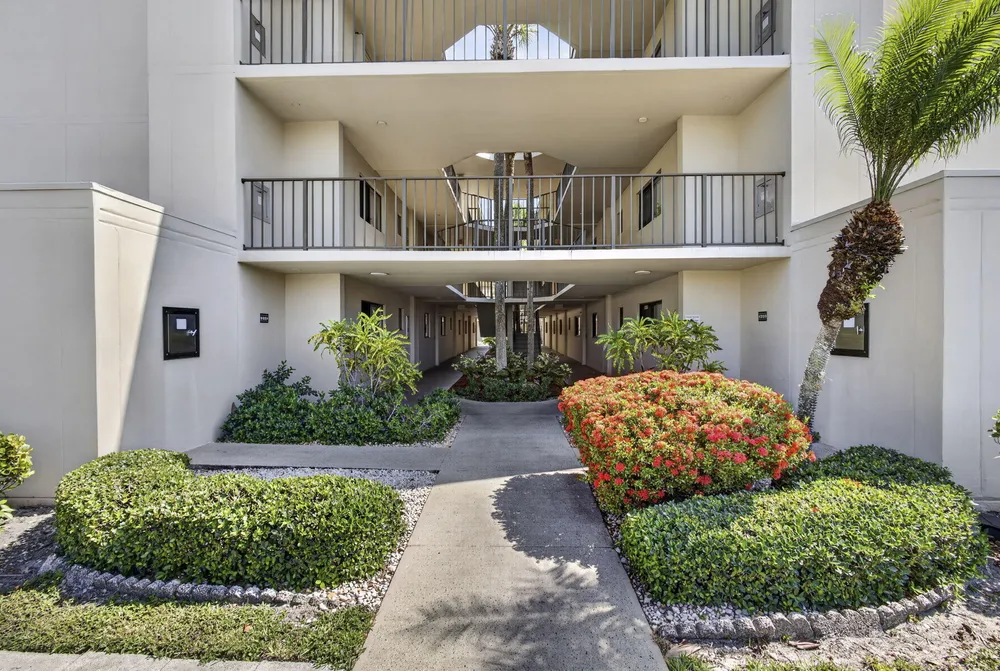5340 Las Verdes Circle, Delray Beach, FL 33484