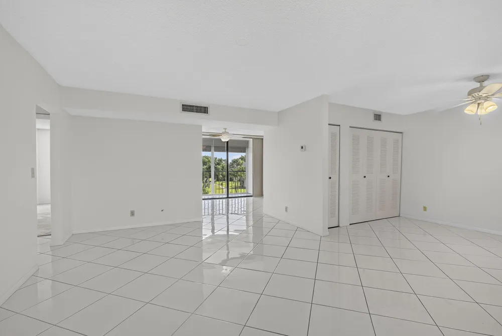 5340 Las Verdes Circle, Delray Beach, FL 33484
