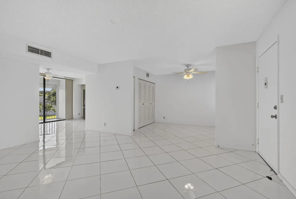 5340 Las Verdes Circle, Delray Beach, FL 33484