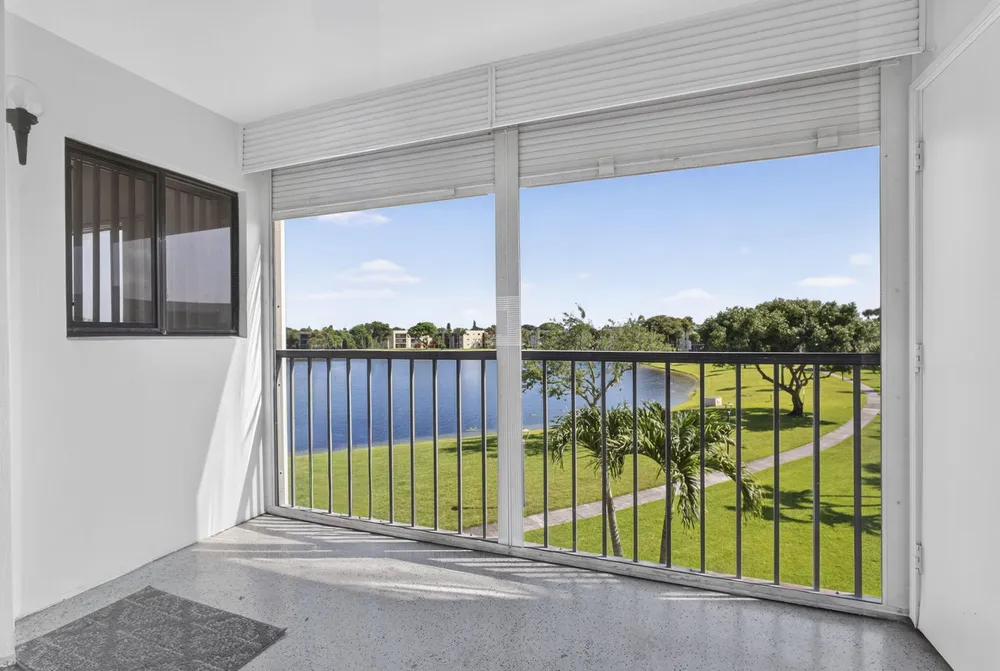 5340 Las Verdes Circle, Delray Beach, FL 33484