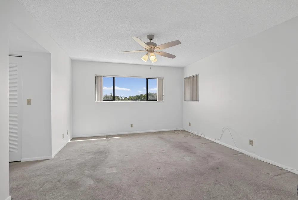 5340 Las Verdes Circle, Delray Beach, FL 33484