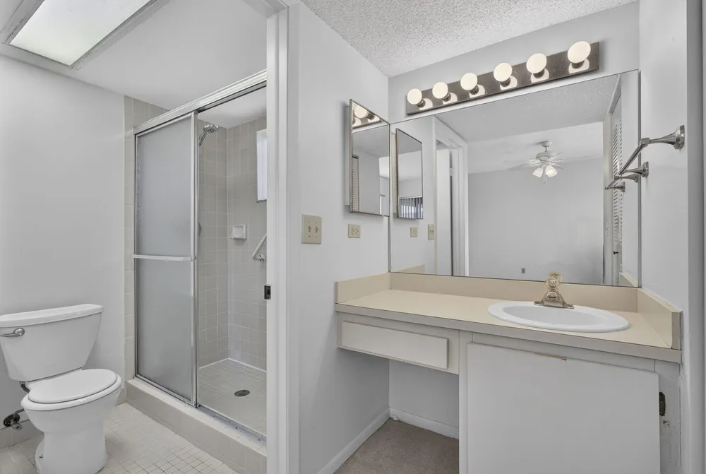 5340 Las Verdes Circle, Delray Beach, FL 33484