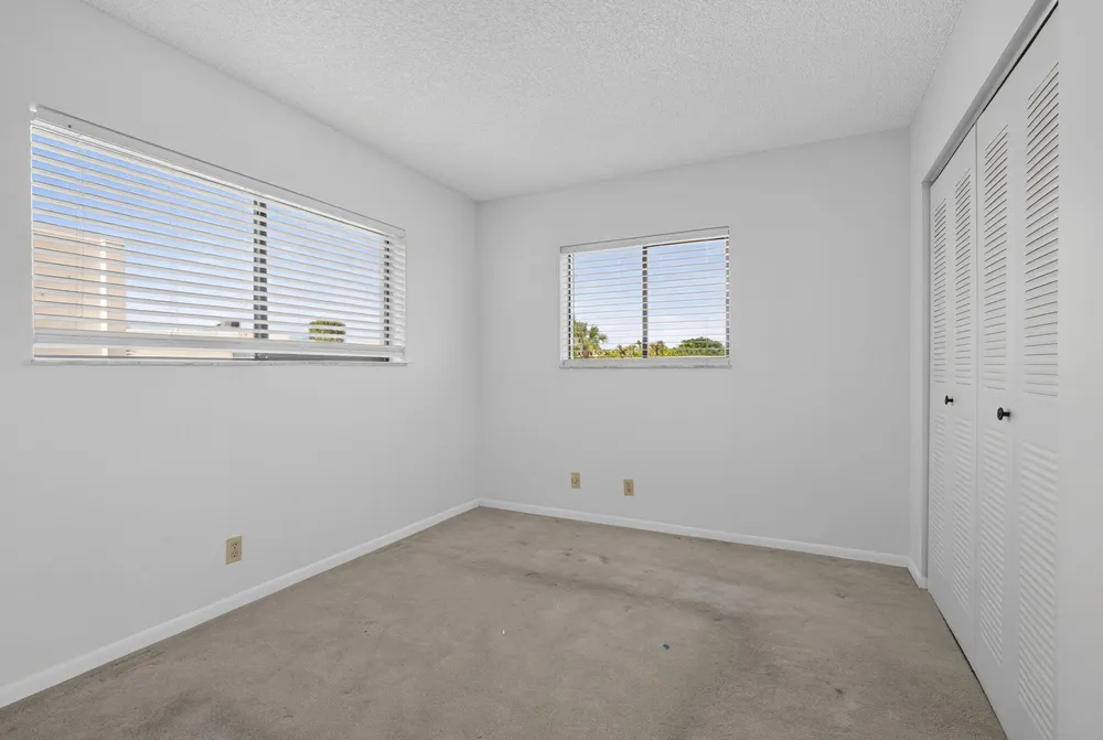 5340 Las Verdes Circle, Delray Beach, FL 33484