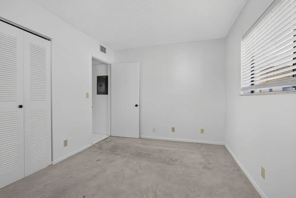 5340 Las Verdes Circle, Delray Beach, FL 33484