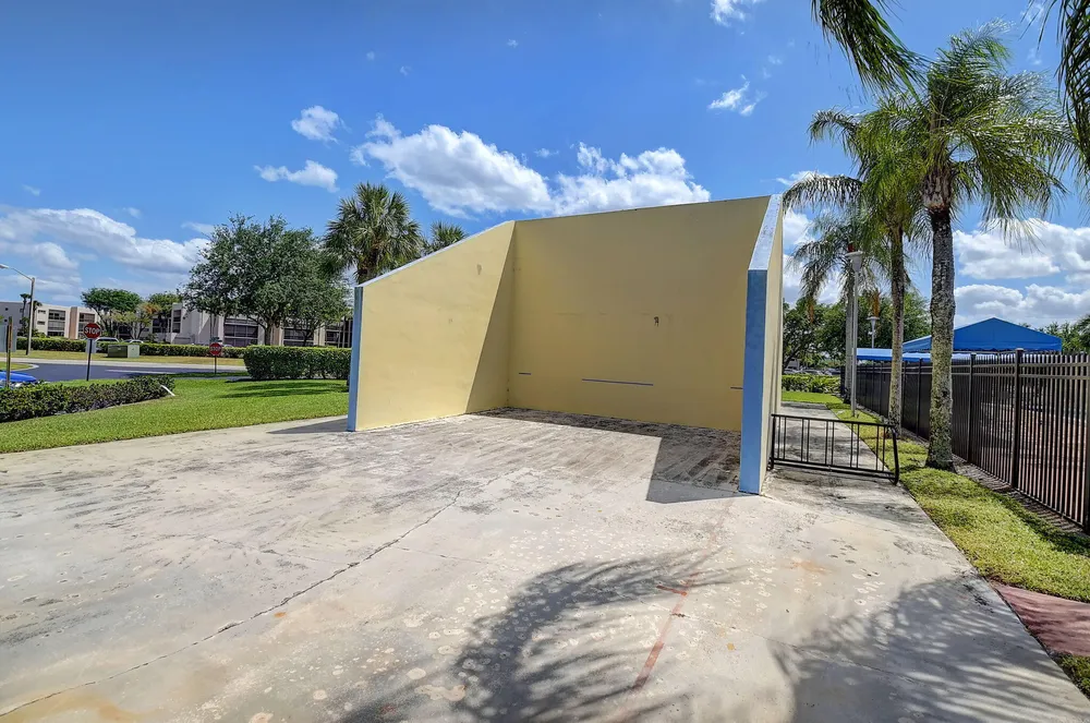 5340 Las Verdes Circle, Delray Beach, FL 33484