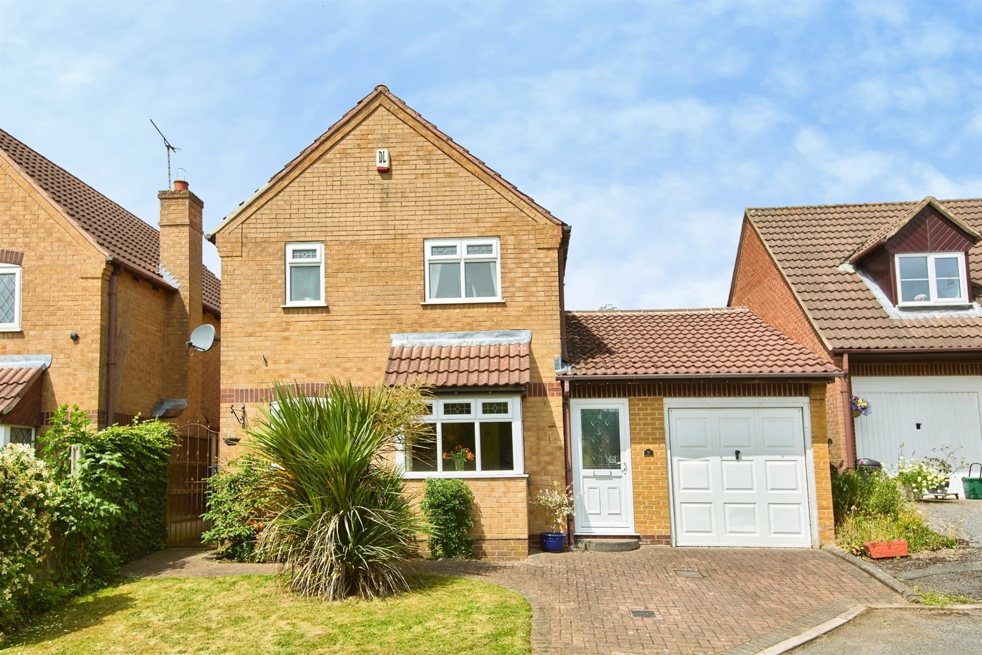 Property photo 0