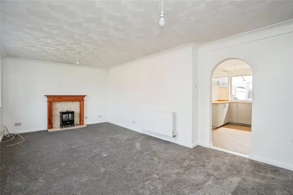 Woolston Road, HAVANT, Hampshire, PO9