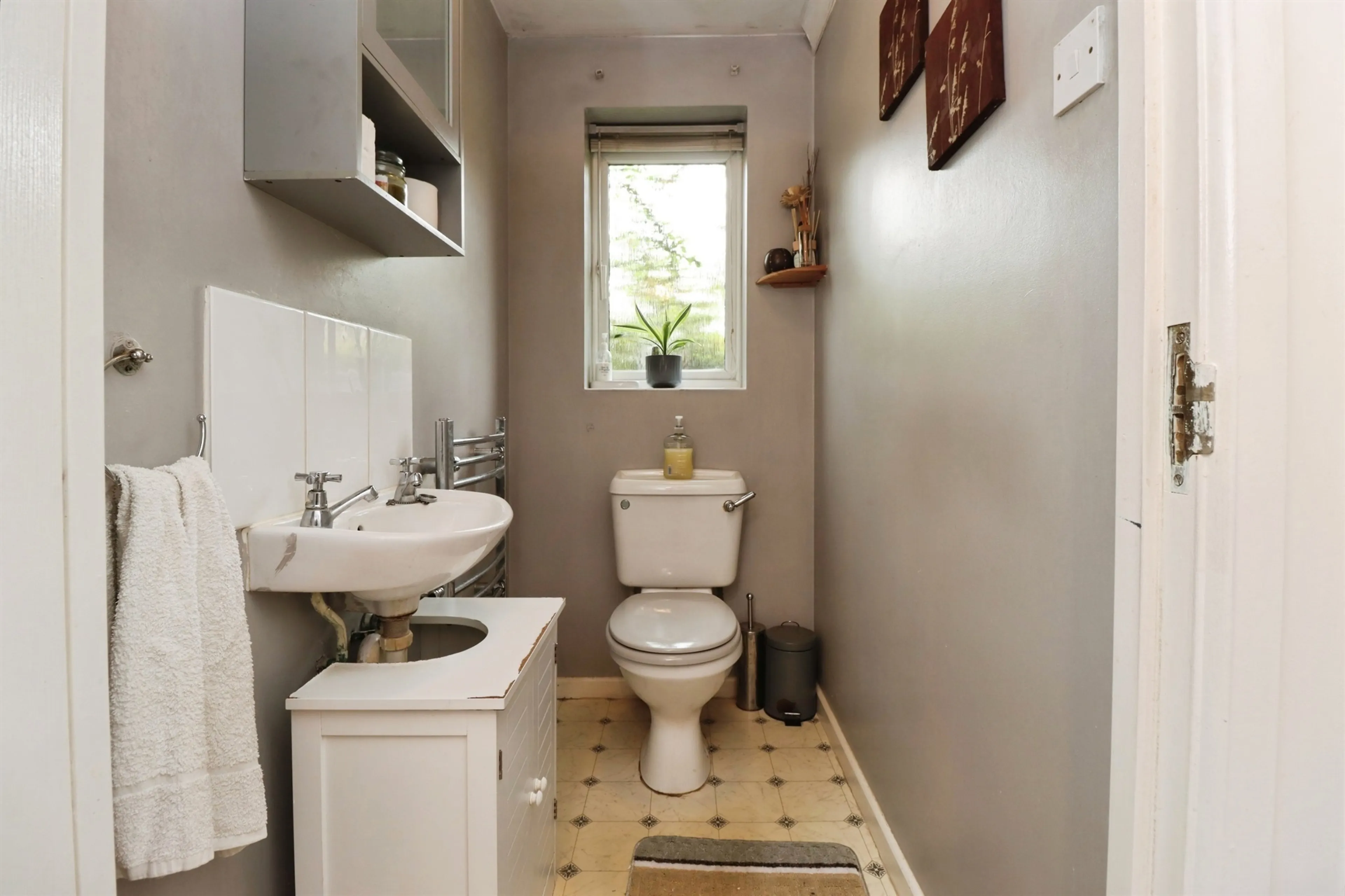 Property at Leighton Close, Wellingborough