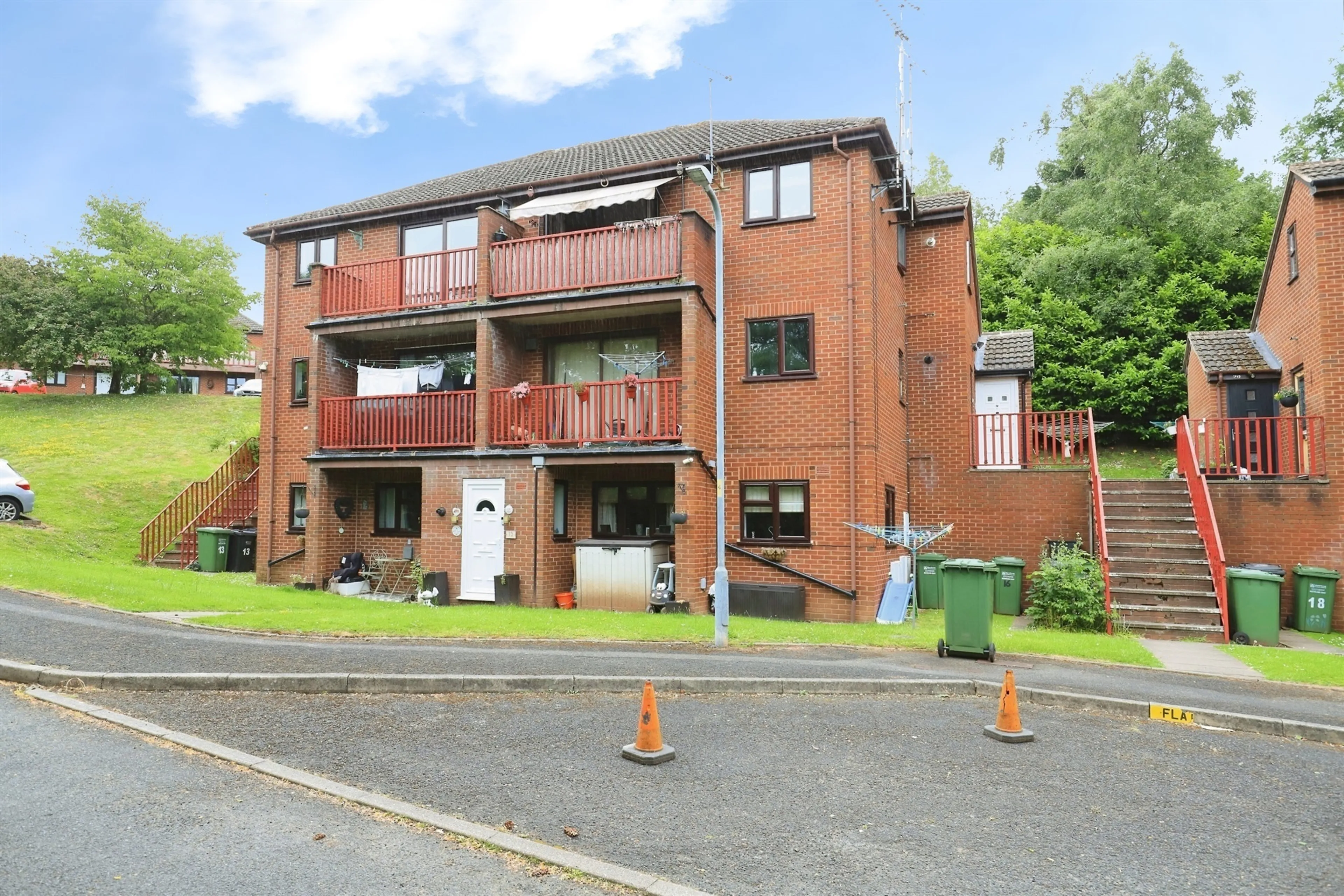 Property photo 0