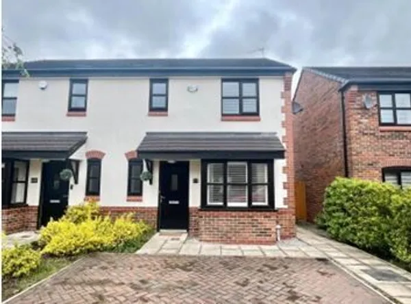 Hawthorn Avenue, SK7
