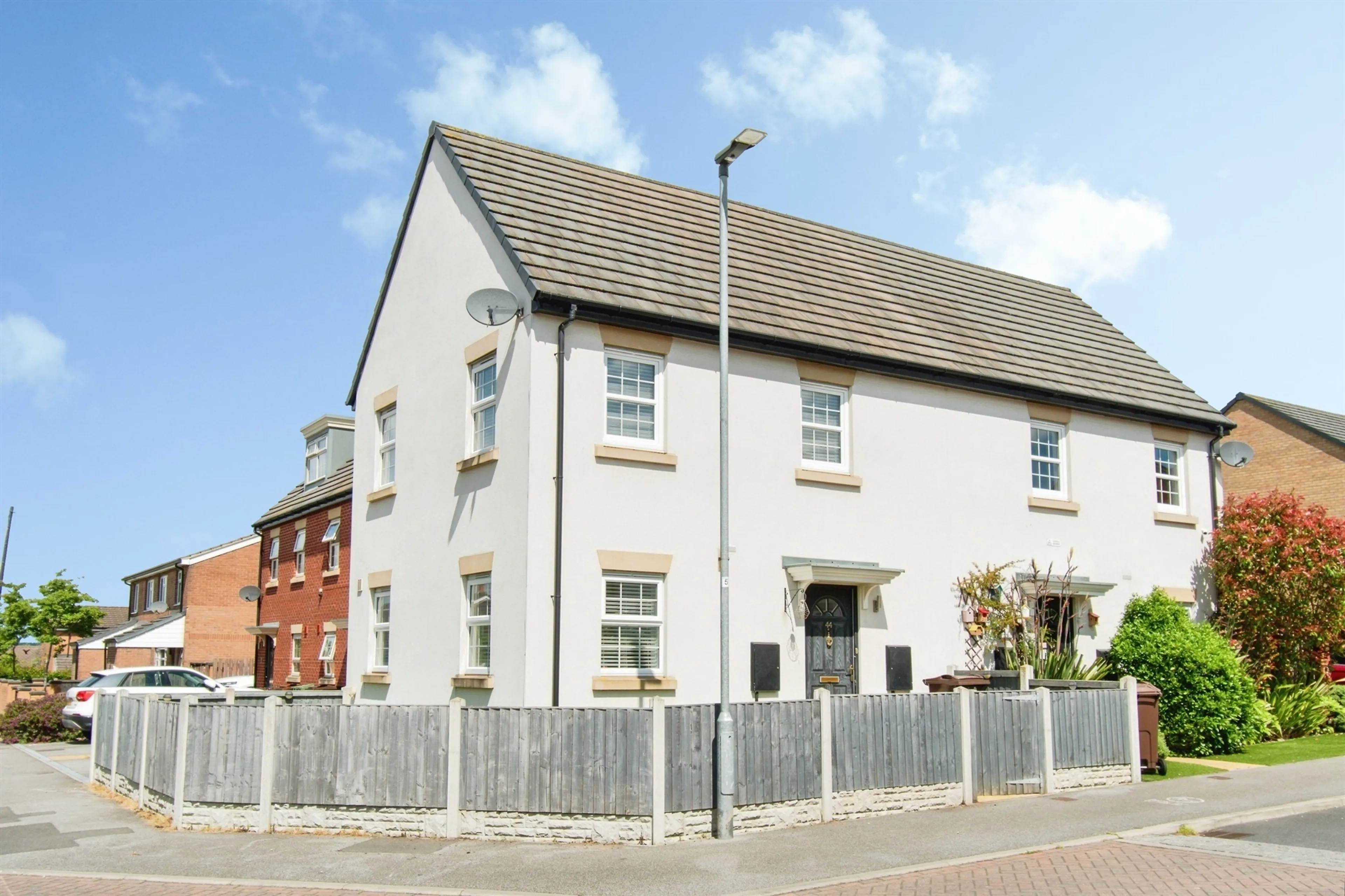 Property photo 0
