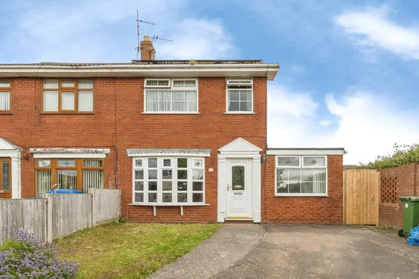 Rhodfa Maes Hir, RHYL, Clwyd, LL18