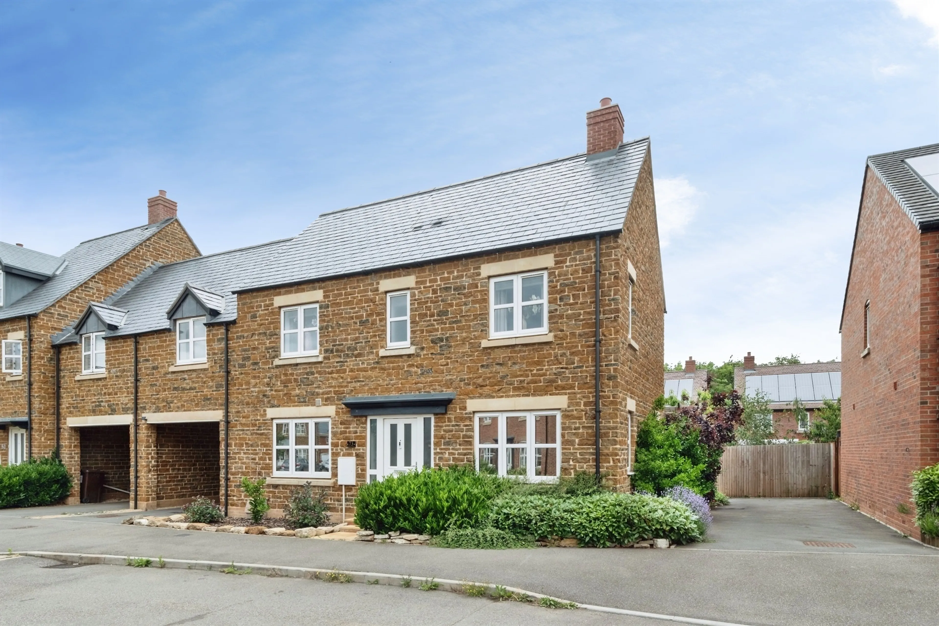 Property photo 0