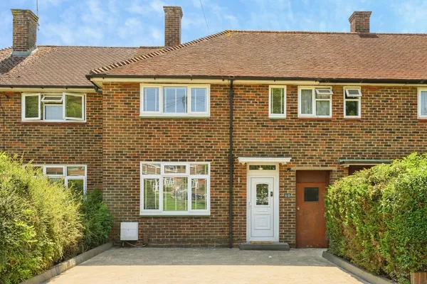 Worsted Green, Redhill, Surrey, RH1