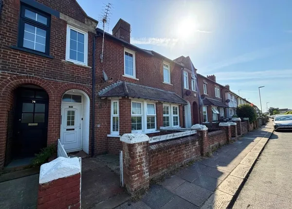 Gloucester Road, Littlehampton, BN17