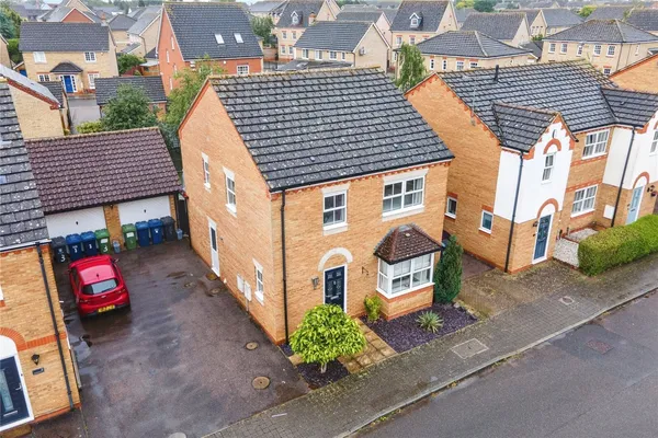 Woodlark Drive, Cottenham, Cambridges...