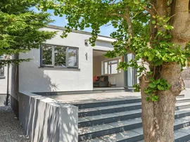 Bexhill Road, St. Leonards-On-Sea thumb 2
