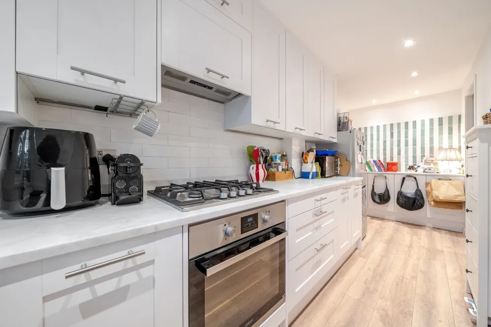 Brompton Park Crescent London SW6 photo 2
