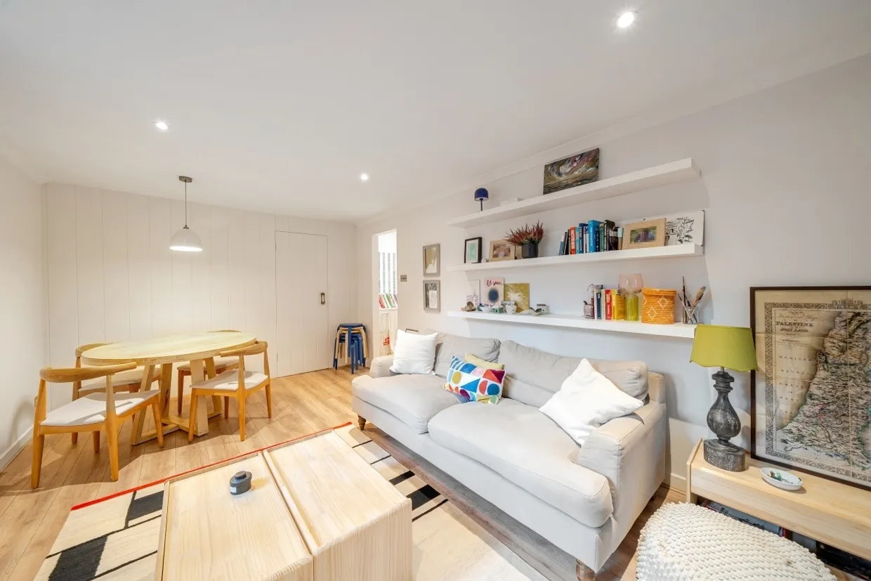 Brompton Park Crescent London SW6 photo 3